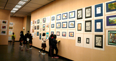 こども美術展s子ども一列.jpg
